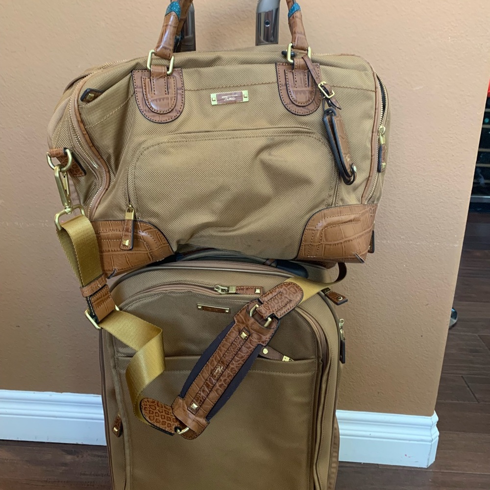 Tumi carry-on set